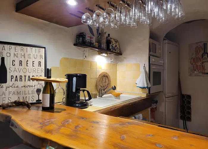 Maison In Vino Nyons